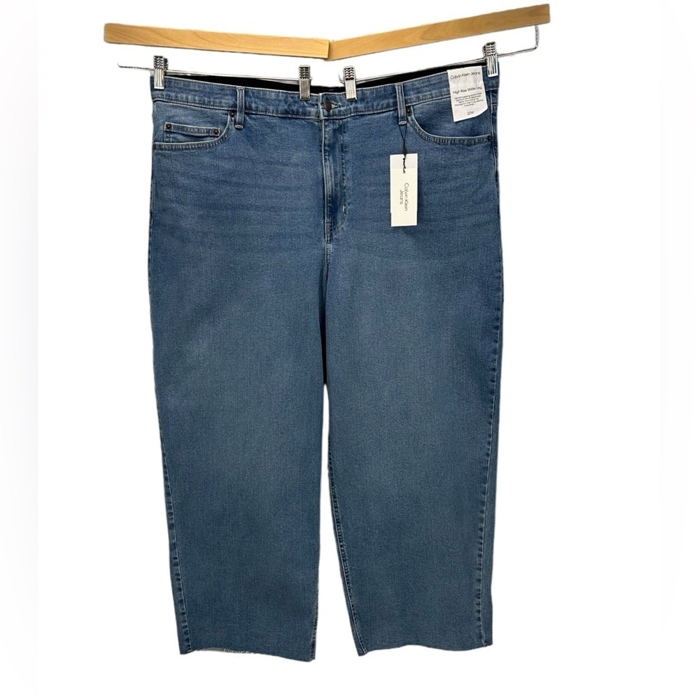 Calvin Klein Jeans High Rise Wide Leg Rough Hem Jeans - size 22W